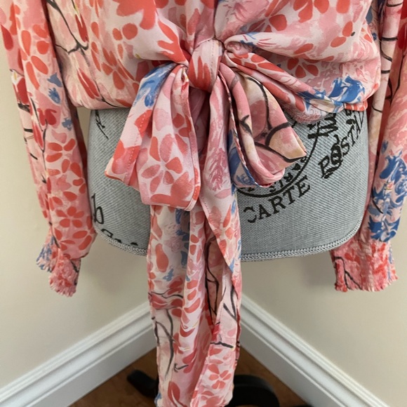 500 Maison Cinqcent Floral Tie-Up Blouse, M - Picture 4 of 7